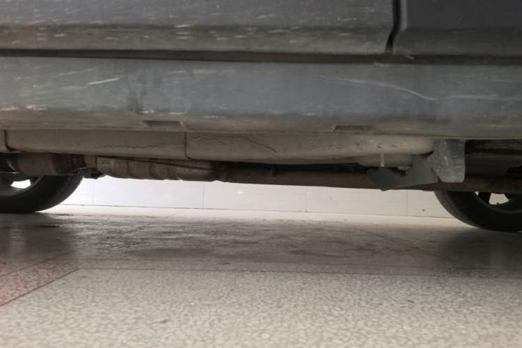 Used Buick Encore 2015 1.4T Automatic Two-Wheel Drive Urban Elite Version Left Side Sill