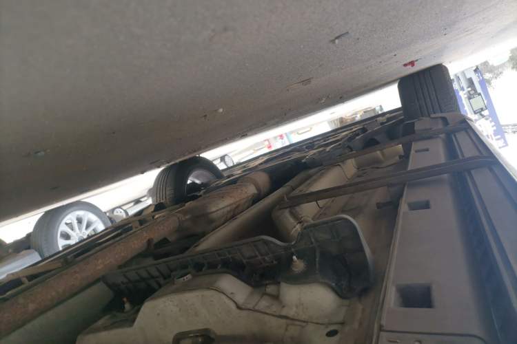 Used Buick Encore 2015 1.4T Automatic Two-Wheel Drive Urban Elite Version Left Side Sill