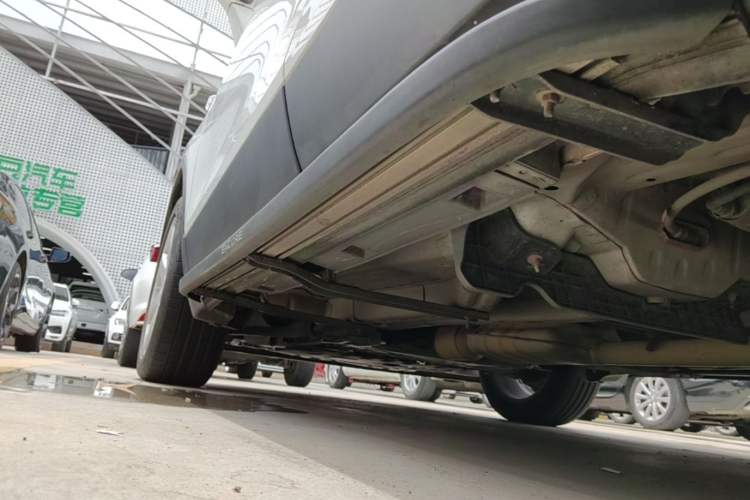 Used Buick Encore 2015 1.4T Manual Two-Wheel Drive Urban Advanced Model Left Side Sill