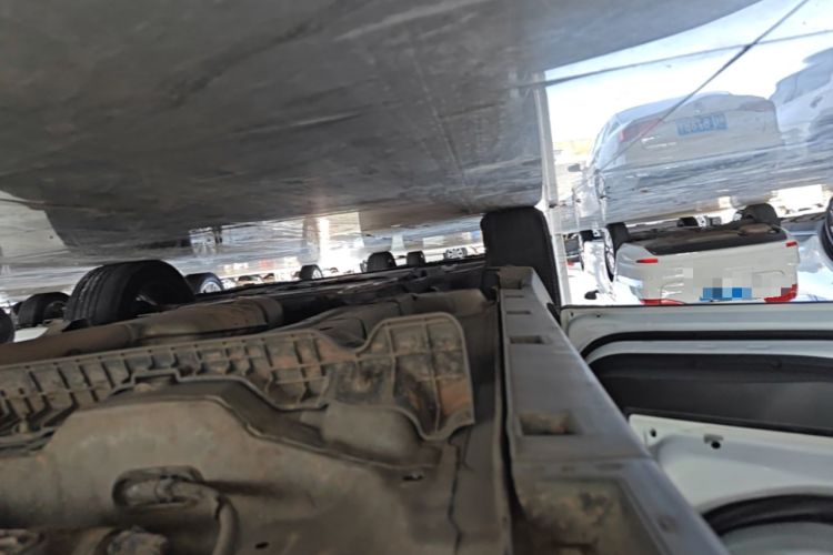 Used Buick Encore 2015 1.4T Automatic Two-Wheel Drive Urban Elite Version Left Side Sill