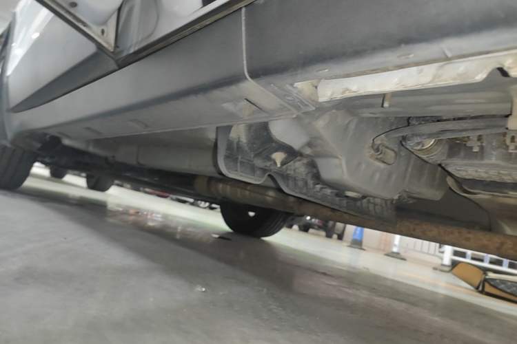 Used Buick Encore 2015 1.4T Automatic Two-Wheel Drive Urban Elite Version Left Side Sill