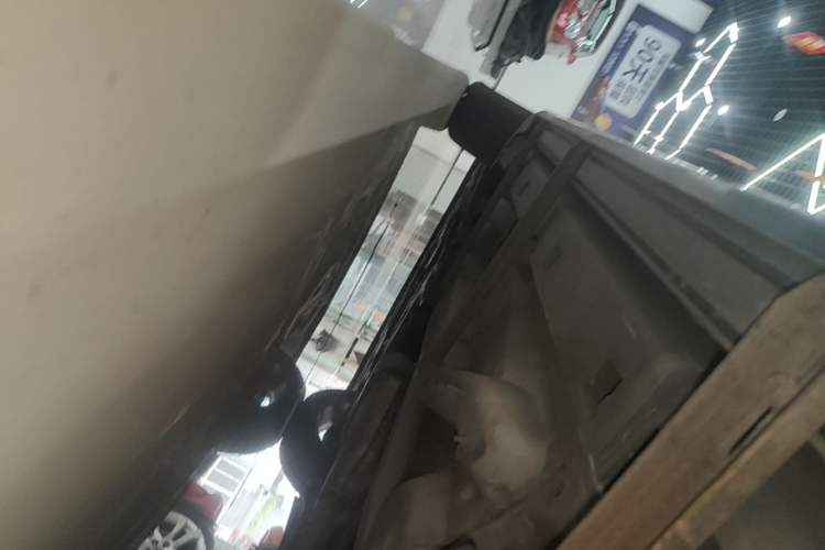 Used Buick Encore 2015 1.4T Automatic Two-Wheel Drive Urban Elite Version Left Side Sill