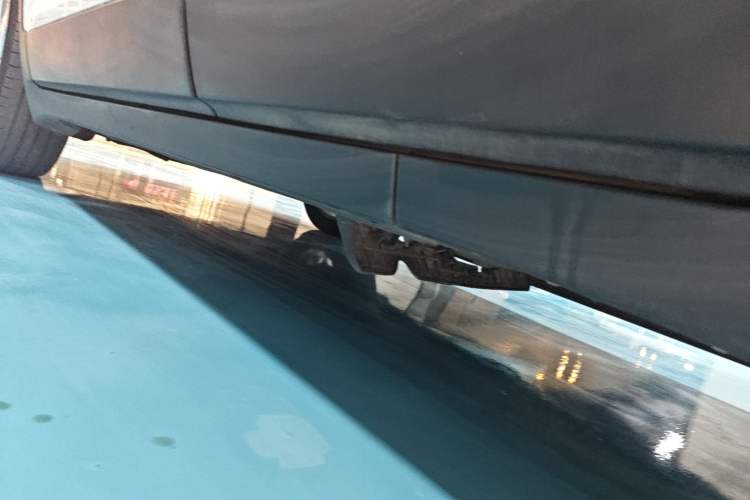 Used Buick Encore 2015 1.4T Automatic Two-Wheel Drive Urban Elite Version Left Side Sill