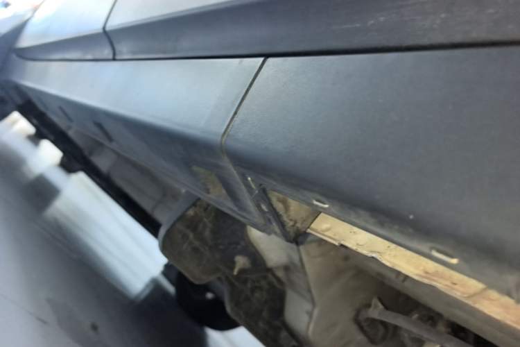 Used Buick Encore 2015 1.4T Automatic Two-Wheel Drive Urban Leading Model Left Side Sill