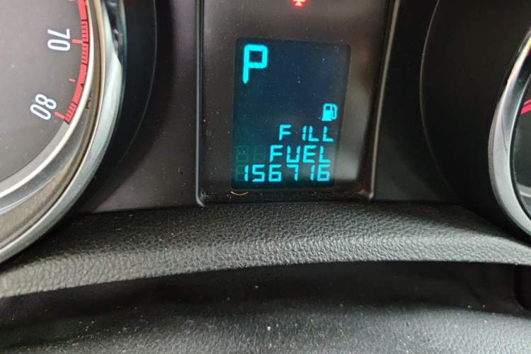 Used Buick Encore 2015 1.4T Automatic Two-Wheel Drive Urban Elite Version Odometer Close Up