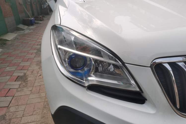 Used Buick Encore 2015 1.4T Automatic Two-Wheel Drive Urban Leading Model Right Front Headlight