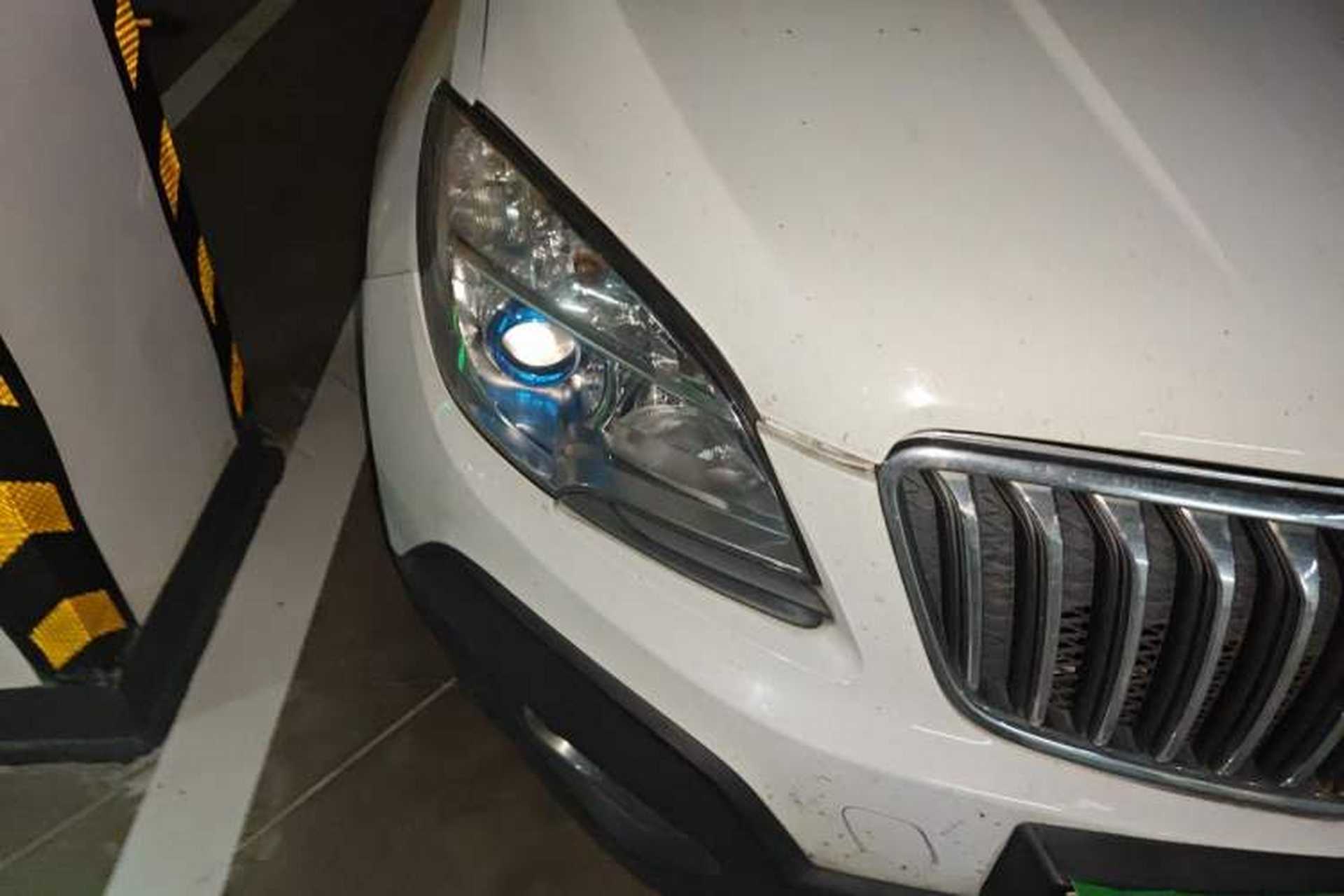 Used Buick Encore 2015 1.4T Automatic Two-Wheel Drive Urban Elite Version Right Front Headlight