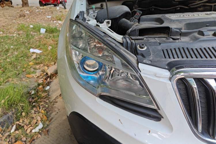 Used Buick Encore 2015 1.4T Automatic Two-Wheel Drive Urban Elite Version Right Front Headlight