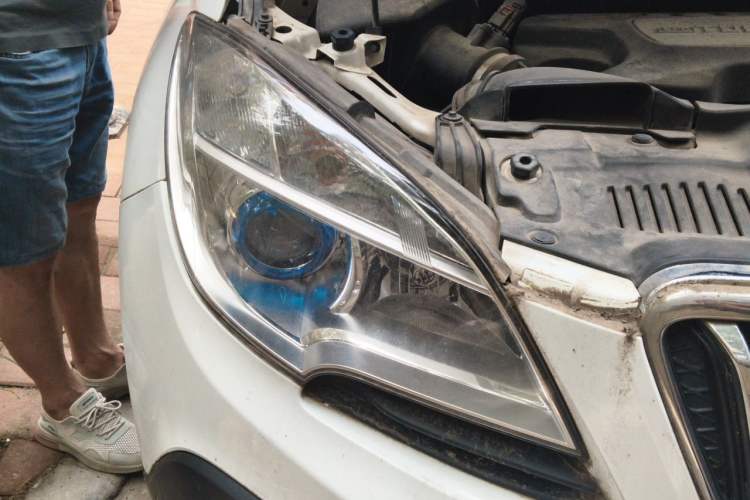Used Buick Encore 2015 1.4T Automatic Two-Wheel Drive Urban Elite Version Right Front Headlight