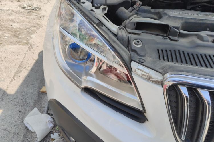 Used Buick Encore 2015 1.4T Automatic Two-Wheel Drive Urban Elite Version Right Front Headlight