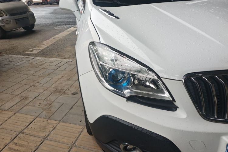 Used Buick Encore 2015 1.4T Automatic Two-Wheel Drive Urban Elite Version Right Front Headlight
