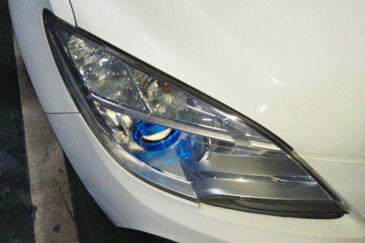 Used Buick Encore 2015 1.4T Automatic Two-Wheel Drive Urban Leading Model Right Front Headlight