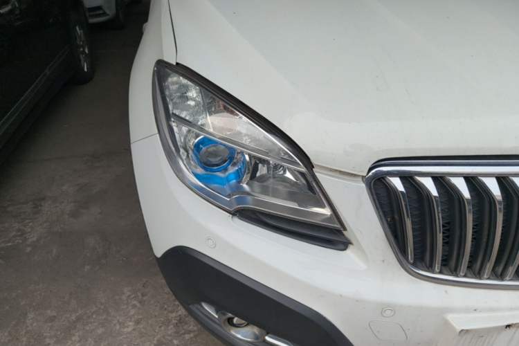 Used Buick Encore 2015 1.4T Automatic Two-Wheel Drive Urban Leading Model Right Front Headlight