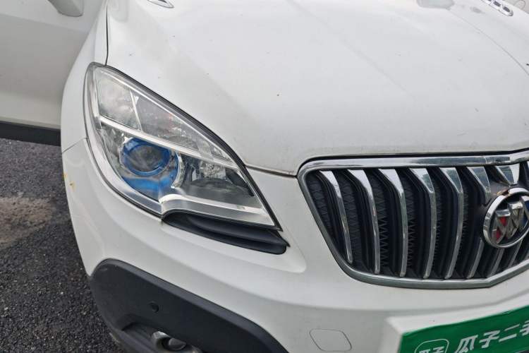 Used Buick Encore 2015 1.4T Manual Two-Wheel Drive Urban Advanced Model Right Front Headlight