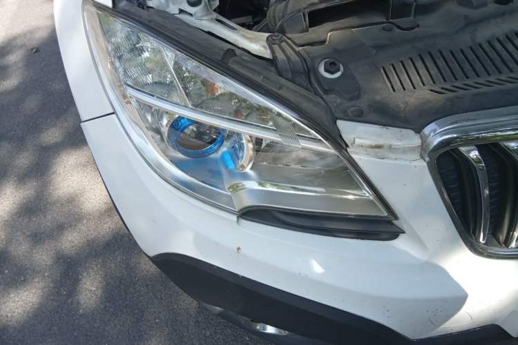 Used Buick Encore 2015 1.4T Automatic Two-Wheel Drive Urban Elite Version Right Front Headlight