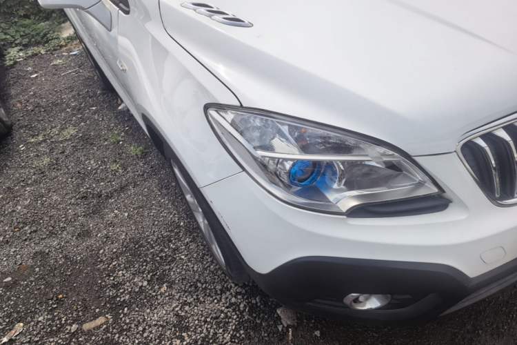 Used Buick Encore 2015 1.4T Automatic Two-Wheel Drive Urban Elite Version Right Front Headlight