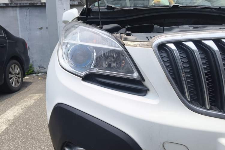 Used Buick Encore 2015 1.4T Automatic Two-Wheel Drive Urban Leading Model Right Front Headlight