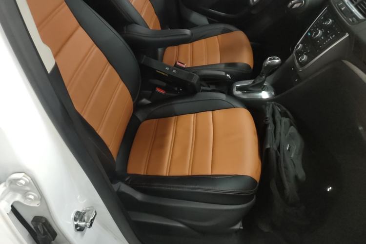Used Buick Encore 2015 1.4T Automatic Two-Wheel Drive Urban Elite Version Right Front Seat