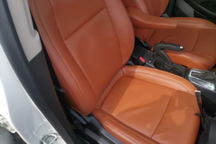 Used Buick Encore 2015 1.4T Automatic Two-Wheel Drive Urban Elite Version Right Front Seat
