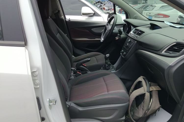 Used Buick Encore 2015 1.4T Manual Two-Wheel Drive Urban Advanced Model Right Front Seat