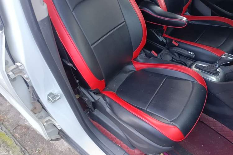 Used Buick Encore 2015 1.4T Automatic Two-Wheel Drive Urban Elite Version Right Front Seat