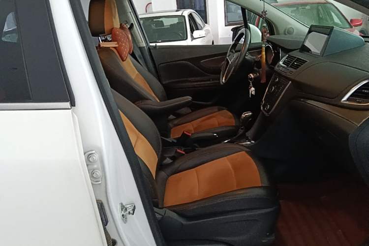 Used Buick Encore 2015 1.4T Automatic Two-Wheel Drive Urban Leading Model Right Front Seat