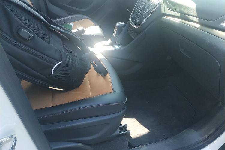 Used Buick Encore 2015 1.4T Automatic Two-Wheel Drive Urban Leading Model Right Front Seat