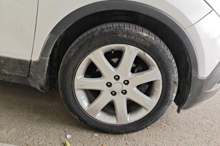 Used Buick Encore 2015 1.4T Automatic Two-Wheel Drive Urban Elite Version Right Front Wheel Hub