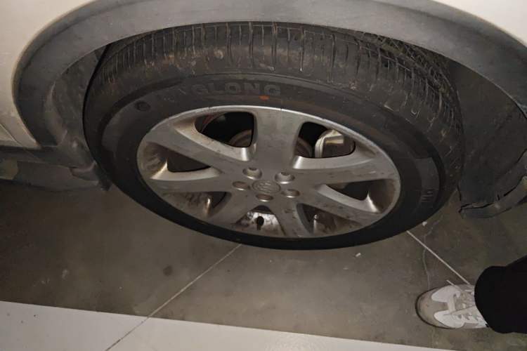 Used Buick Encore 2015 1.4T Automatic Two-Wheel Drive Urban Elite Version Right Front Wheel Hub