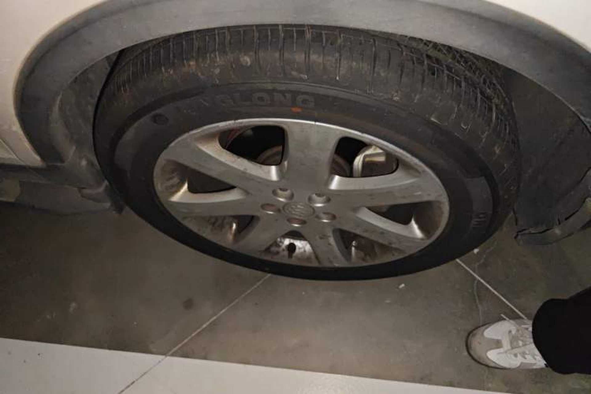 Used Buick Encore 2015 1.4T Automatic Two-Wheel Drive Urban Elite Version Right Front Wheel Hub