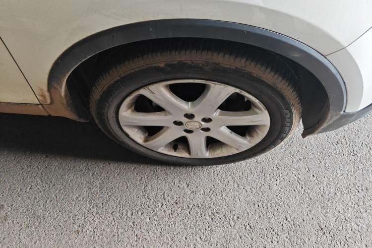 Used Buick Encore 2015 1.4T Automatic Two-Wheel Drive Urban Elite Version Right Front Wheel Hub