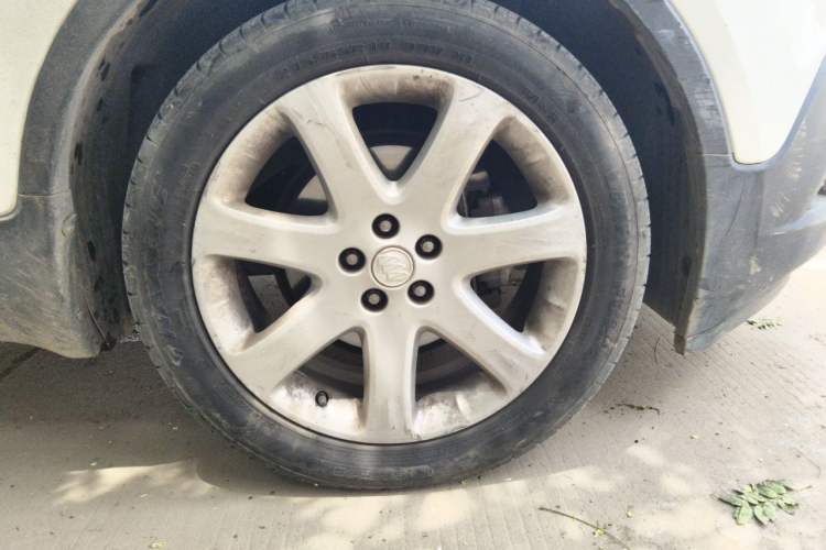 Used Buick Encore 2015 1.4T Automatic Two-Wheel Drive Urban Elite Version Right Front Wheel Hub