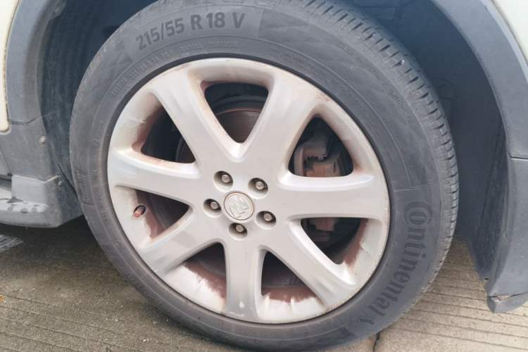 Used Buick Encore 2015 1.4T Automatic Two-Wheel Drive Urban Leading Model Right Front Wheel Hub