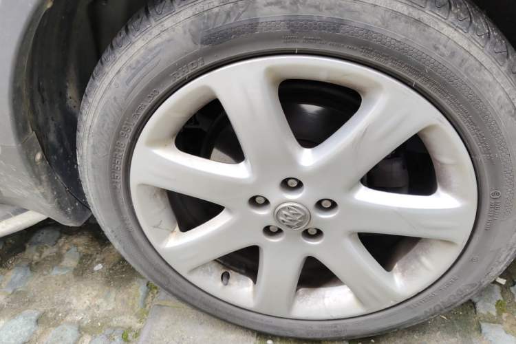Used Buick Encore 2015 1.4T Automatic Two-Wheel Drive Urban Elite Version Right Front Wheel Hub