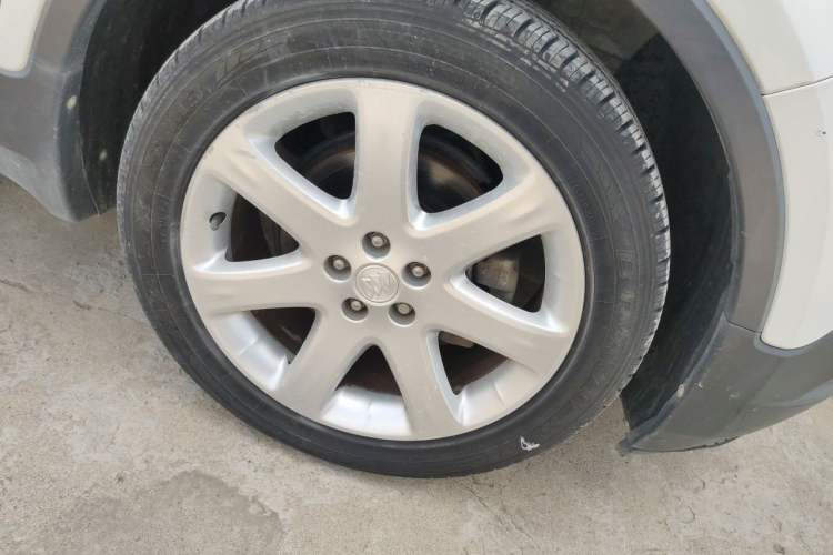 Used Buick Encore 2015 1.4T Automatic Two-Wheel Drive Urban Elite Version Right Front Wheel Hub