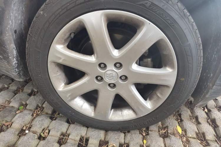 Used Buick Encore 2015 1.4T Automatic Two-Wheel Drive Urban Elite Version Right Front Wheel Hub