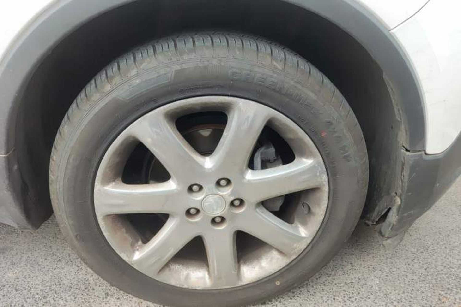 Used Buick Encore 2015 1.4T Automatic All-Wheel-Drive Flagship Model Right Front Wheel Hub