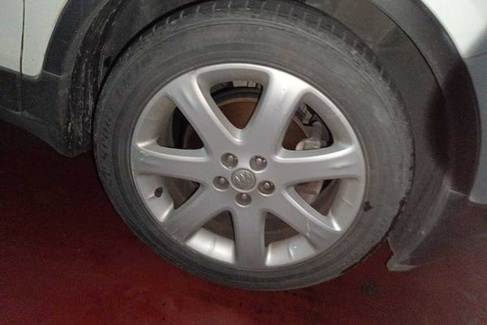 Used Buick Encore 2015 1.4T Automatic Two-Wheel Drive Urban Elite Version Right Front Wheel Hub
