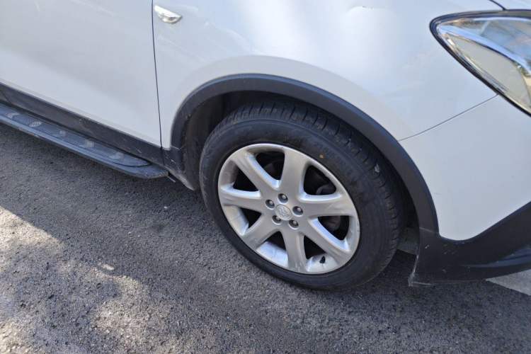 Used Buick Encore 2015 1.4T Automatic Two-Wheel Drive Urban Elite Version Right Front Wheel Hub
