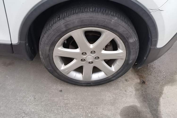 Used Buick Encore 2015 1.4T Automatic Two-Wheel Drive Urban Elite Version Right Front Wheel Hub