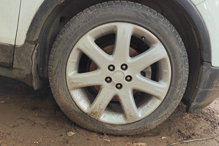 Used Buick Encore 2015 1.4T Automatic Two-Wheel Drive Urban Elite Version Right Front Wheel Hub