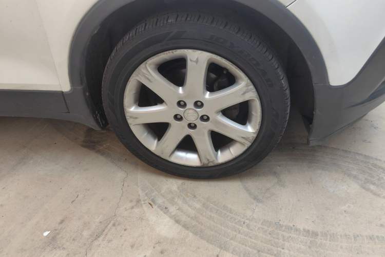 Used Buick Encore 2015 1.4T Automatic Two-Wheel Drive Urban Elite Version Right Front Wheel Hub
