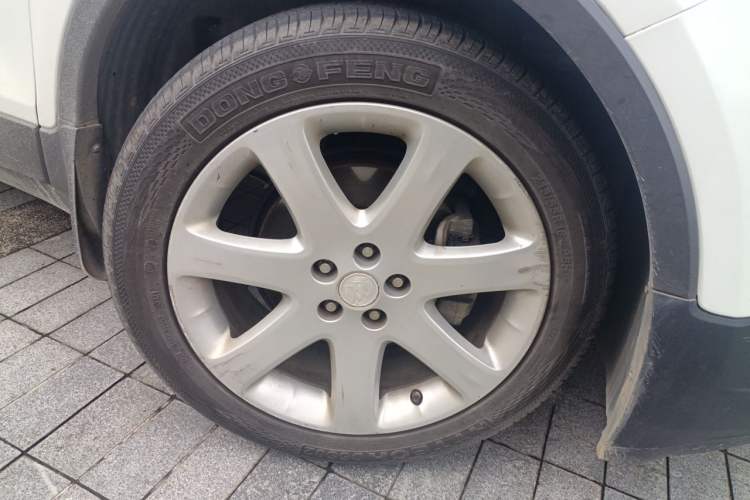 Used Buick Encore 2015 1.4T Automatic Two-Wheel Drive Urban Elite Version Right Front Wheel Hub