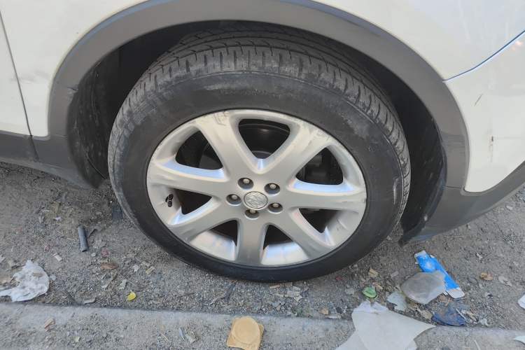 Used Buick Encore 2015 1.4T Automatic Two-Wheel Drive Urban Elite Version Right Front Wheel Hub