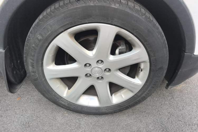 Used Buick Encore 2015 1.4T Automatic Two-Wheel Drive Urban Elite Version Right Front Wheel Hub