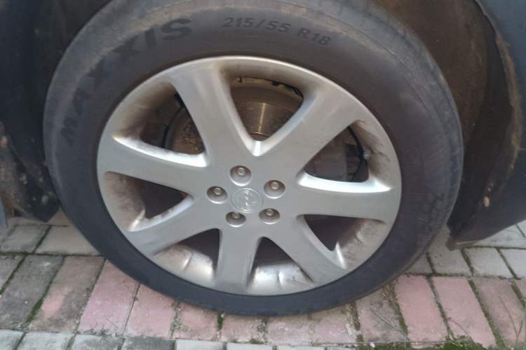 Used Buick Encore 2015 1.4T Automatic Two-Wheel Drive Urban Elite Version Right Front Wheel Hub