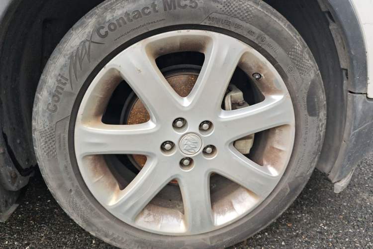 Used Buick Encore 2015 1.4T Manual Two-Wheel Drive Urban Advanced Model Right Front Wheel Hub