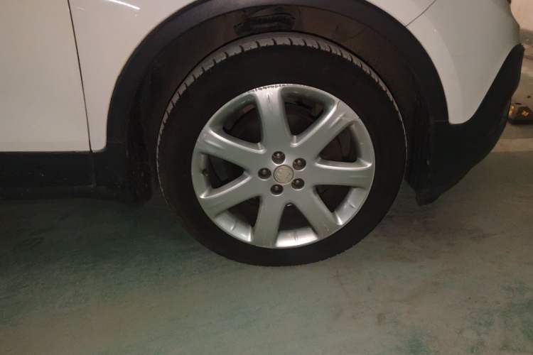 Used Buick Encore 2015 1.4T Automatic Two-Wheel Drive Urban Elite Version Right Front Wheel Hub