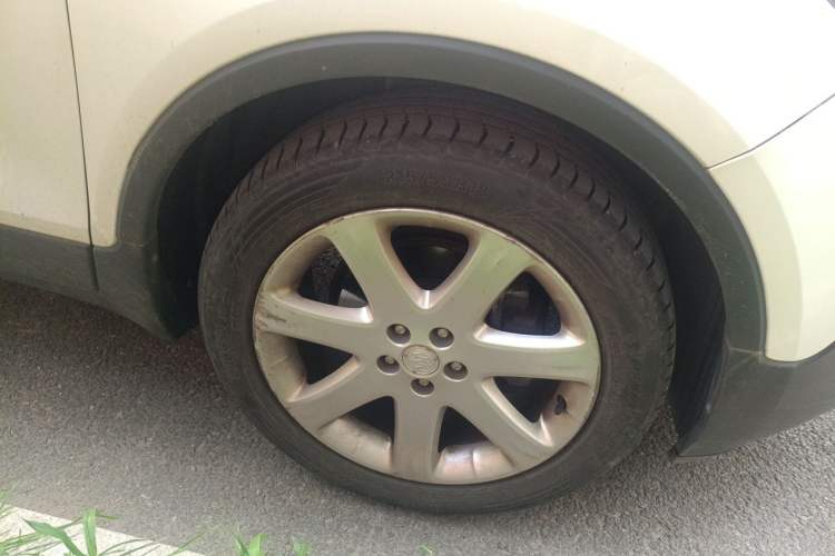 Used Buick Encore 2015 1.4T Automatic Two-Wheel Drive Urban Elite Version Right Front Wheel Hub