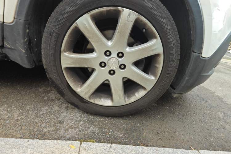 Used Buick Encore 2015 1.4T Automatic Two-Wheel Drive Urban Leading Model Right Front Wheel Hub